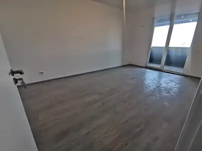 Apartament de inchiriat Sector 6 Bucuresti camera spatioasa